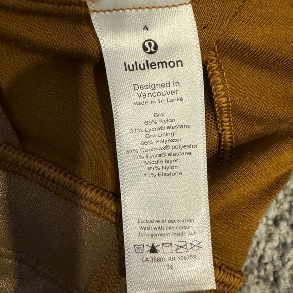 NWT Lululemon Special Edition Long Line Bra - Shine - Size 4 - Picture 4 of 4